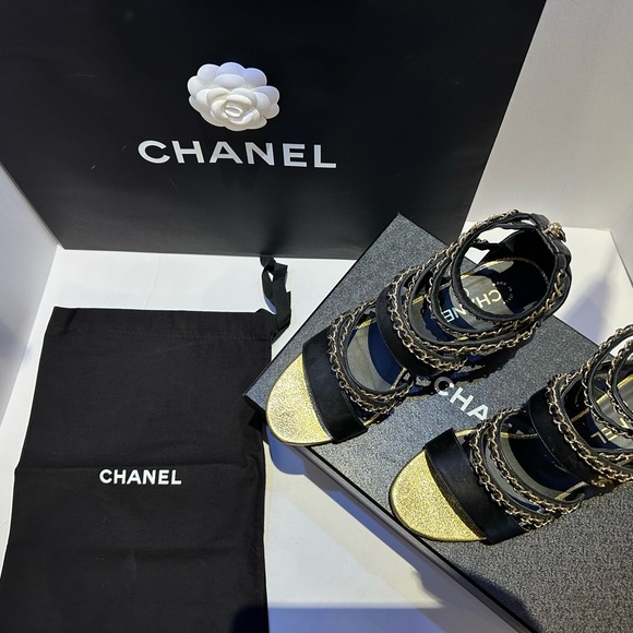 Chanel sandals - Picture 3 of 9